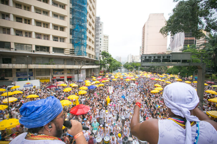 Bloco Baianas Ozadas realiza evento de lançamento do Carnaval 2023 no Dia de Iemanjá