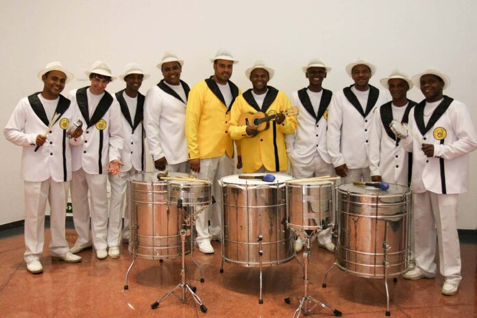 Minas Shopping tem pré-carnaval em ritmo de rock, pop rock e samba