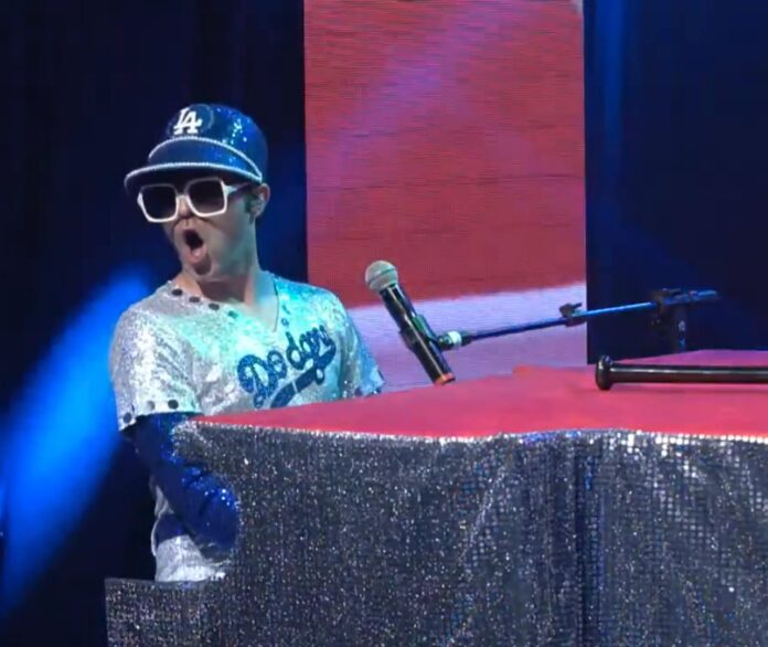 O maior tributo a Elton John da América Latina desembarca em BH