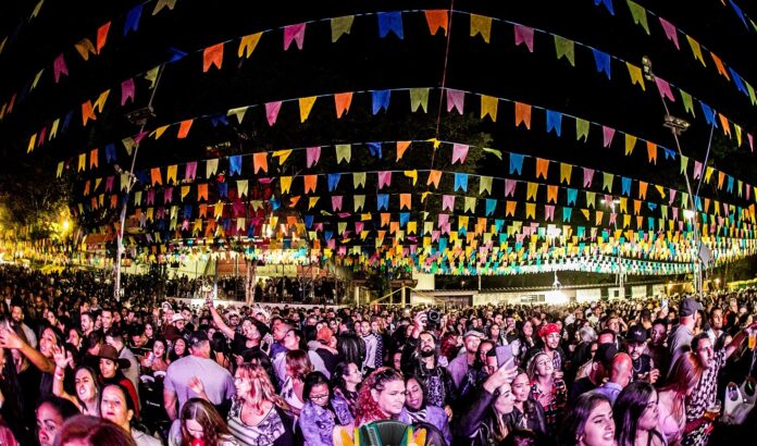 Arraia do Clube Granada terá um campeão do The Voice e todas as delícias típicas de festa junina!!!