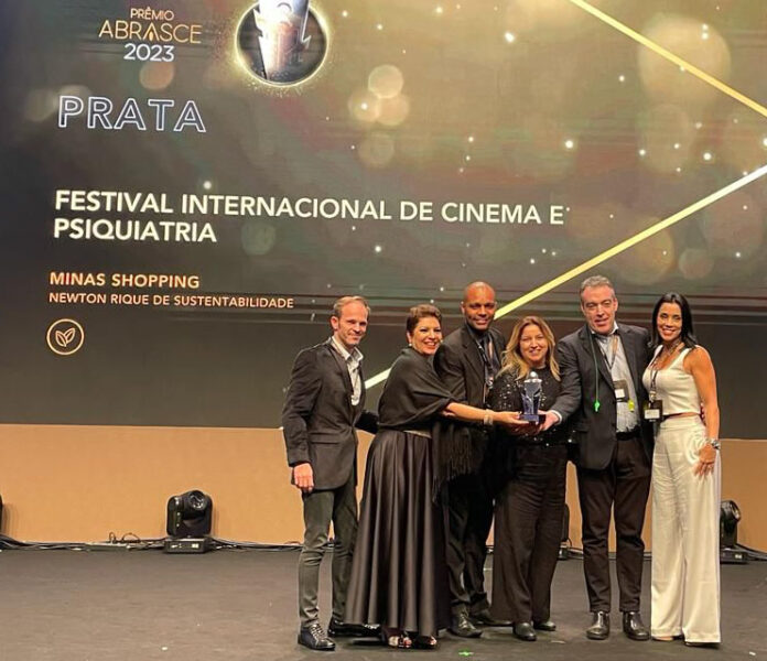 Minas Shopping recebe troféus em duas categorias do Prêmio Abrasce 2023