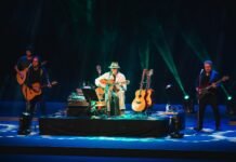 “Pai e Filho”: Almir e Gabriel Sater anunciam show inédito em Belo Horizonte, no dia 15 de agosto, no BeFly Hall Almir Sater e banda sobem ao palco no dia dos pais em BH