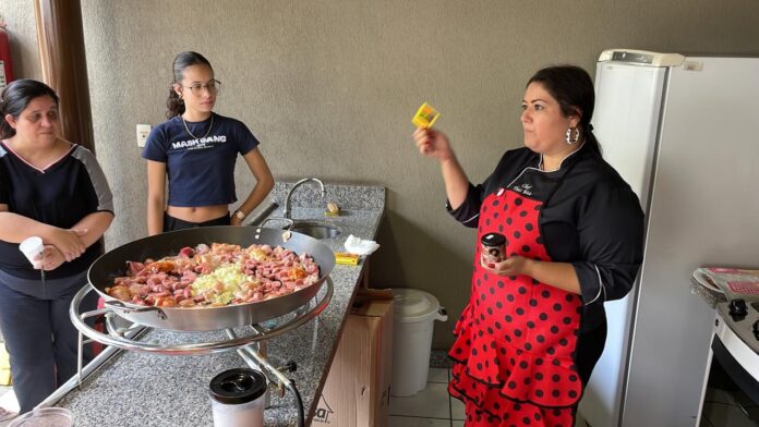 Instituto Cervantes BH promove evento com músicas e comidas típicas espanholas