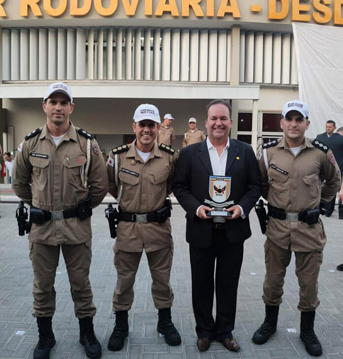 Usina Coruripe recebe homenagem da Polícia Militar Rodoviária por ações de segurança no trânsito em Minas Gerais