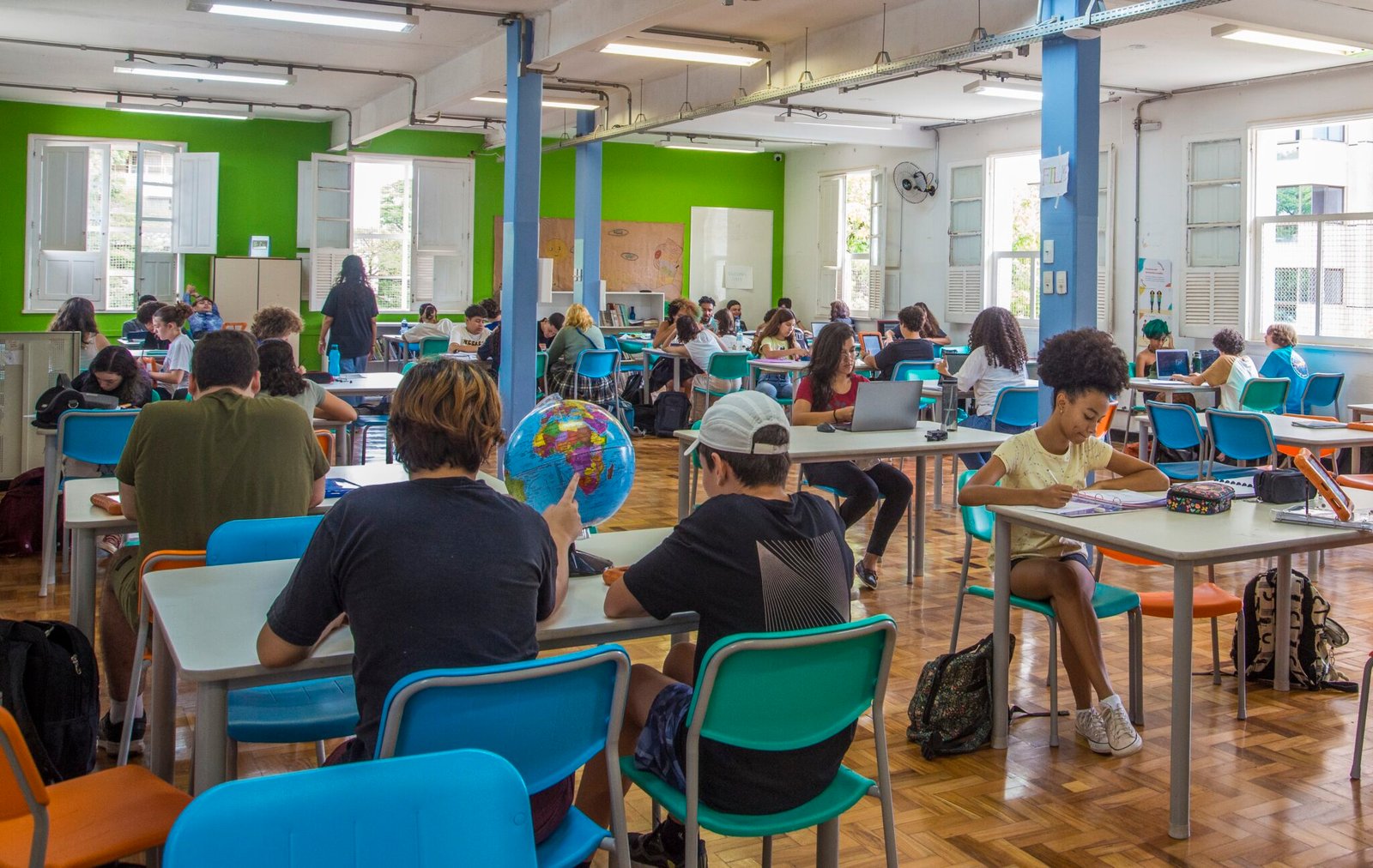 Escola da Serra (BH) lança livro colaborativo sobre a função do ...