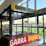 Máquina humana de pegar prêmios chega ao Power Shopping Centerminas