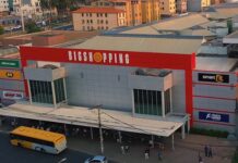 big shopping rewaliza bazar de calçados com descontos de até 70%