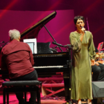 Cerimônia de abertura do 20º FEMUSC homenageia alunos e criadores do Festival e os 80 anos de Elis Regina