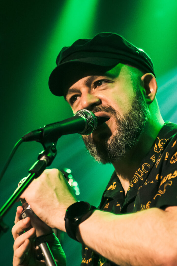 Osmar Souza – Uma Noite de Blues no Laço Cafeteria