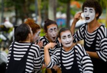 Primeiro Ato circula espetáculo Quebra-Cabeça por Mateus Leme, Confins, Brumadinho e Caeté em ação gratuita pela região metropolitana de BH