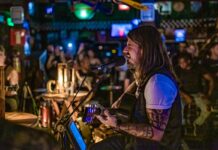 Festa Rokka promove shows em palco 360° no Mercado Distrital do Cruzeiro