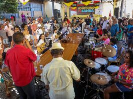 Um ano de Samba como Patrimônio Cultural tem homenagem a blocos caricatos e show de Nei Lopes