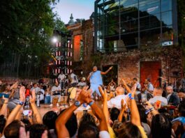 Mumuzinho grava audiovisual “Simples Assim” em cenário icônico no Rio