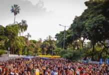 Belo Horizonte recebe o Festival Butequeiros com muita comida de boteco: o maior boteco a céu aberto do mundo está de volta!