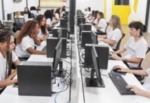 Casa Marina prorroga inscrições para cursos gratuitos de Moda e Cultura Digital para mulheres em Belo Horizonte