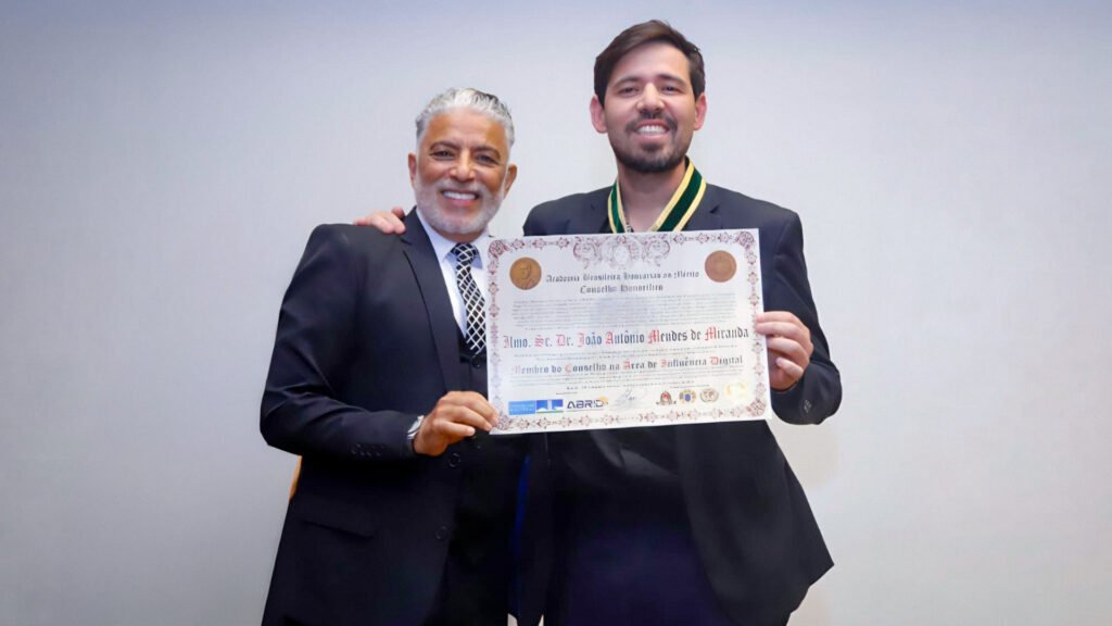 João Mendes e Comendador - Reprodução Instagram