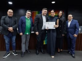 “A Cultura Tem Todas as Cores”: ato solene na Assembleia destaca arte periférica e diversidade LGBTQIAP+
