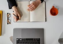 Setcemg promove curso on-line sobre gestão de riscos psicossociais e adequação à nova NR-1 no transporte de cargas