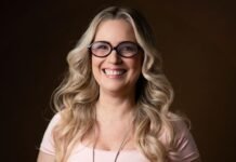 Priscylla Brasileiro comemora marca de 600 mil seguidores com sorteio de joias exclusivo