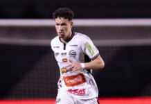 De olho no líder: Jhonathan Silva projeta duelo do Athletic contra o Criciúma