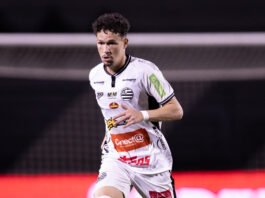 De olho no líder: Jhonathan Silva projeta duelo do Athletic contra o Criciúma