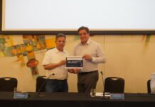 Fecomércio MG apresentou ao senador Rogério Marinho a proposta THDG (modelo de contratação por hora que mantém carteira assinada e direitos trabalhistas) Fecomércio MG entrega proposta THDG ao senador Rogério Marinho - foto_Lucas Peroni.JPG (1)