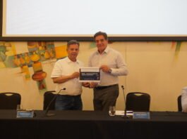 Fecomércio MG entrega proposta THDG ao senador Rogério Marinho - foto_Lucas Peroni.JPG (1)