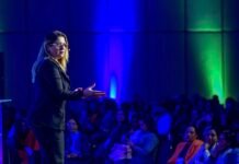 Priscilla Cruz defende identidade como base para comunicação e liderança